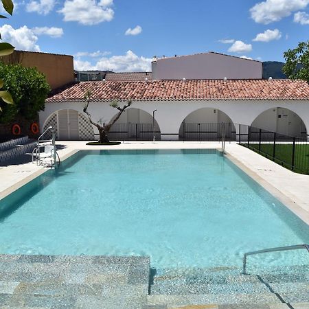 Parador De Guadalupe Guadalupe  Eksteriør bilde